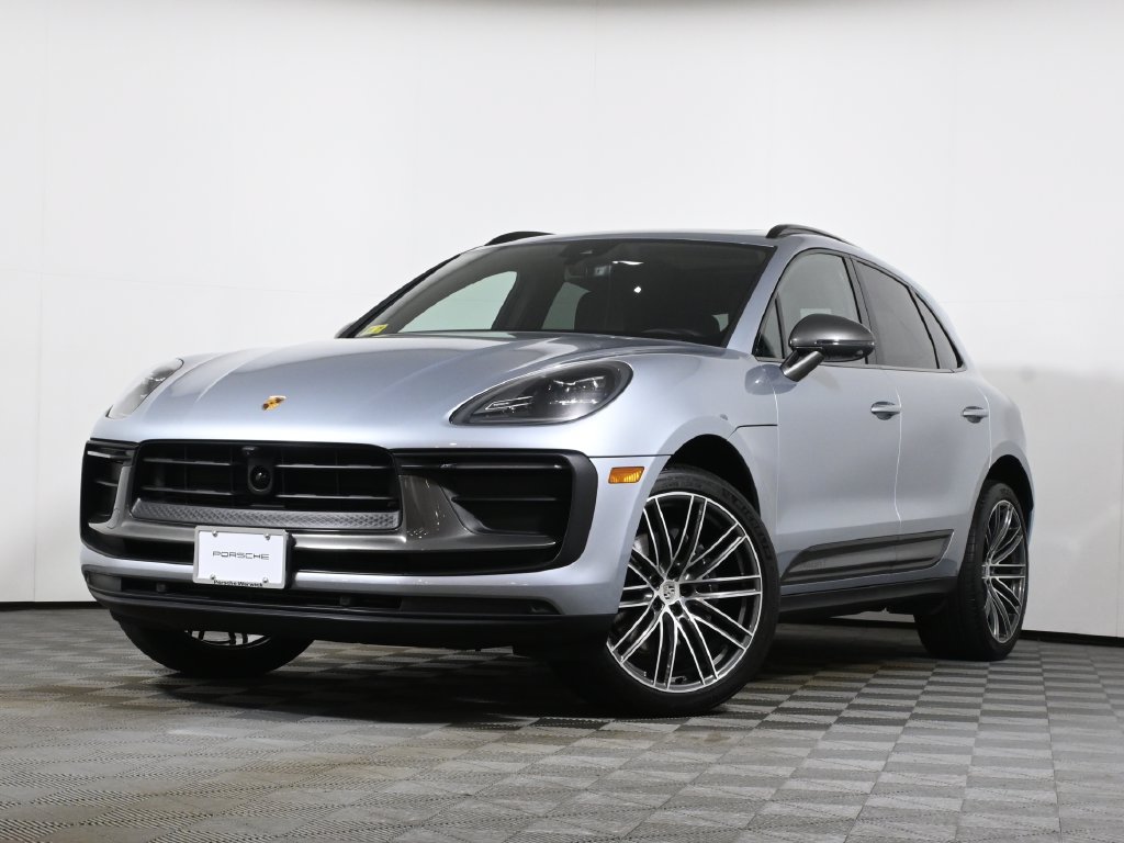Used 2025 Porsche Macan Turbo AWD/4WD image 1