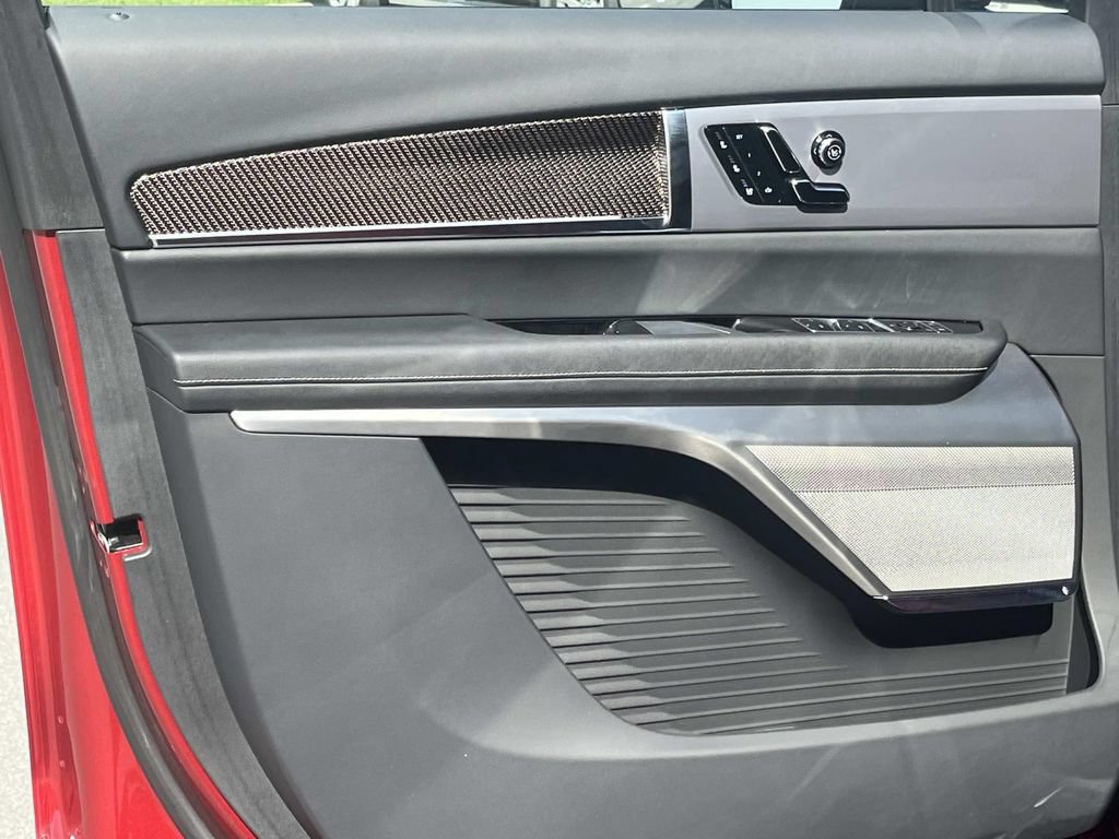 Certified 2026 Cadillac Vistiq Luxury w/ LPO, Floor Liner Package AWD/4WD image 24
