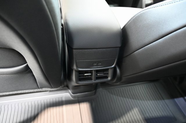 New 2026 Chevrolet Equinox LT image 23