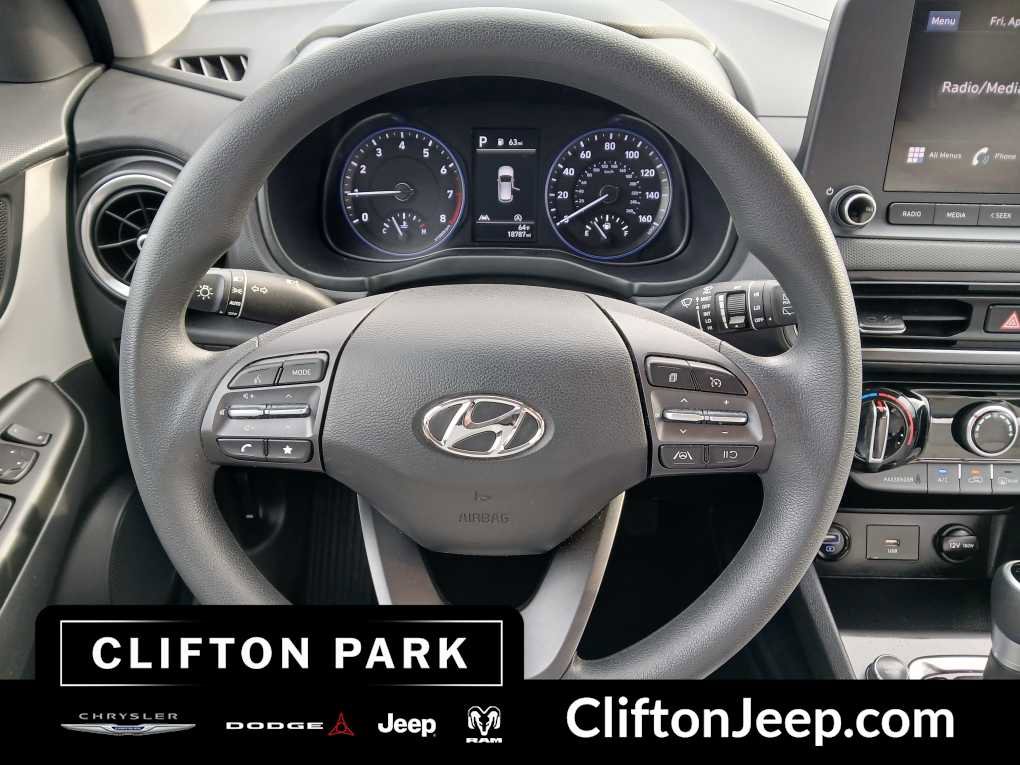 Used 2023 Hyundai Kona SEL image 20