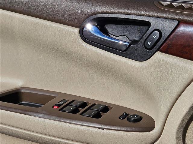 Used 2006 Chevrolet Impala LT FWD image 11