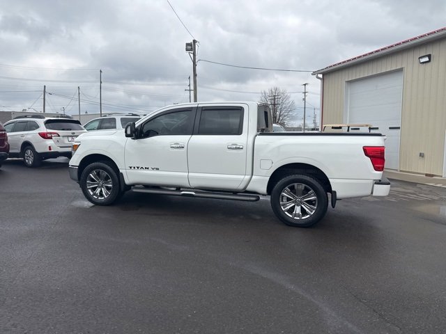 Used 2018 Nissan Titan SL w/ Chrome Package image 6