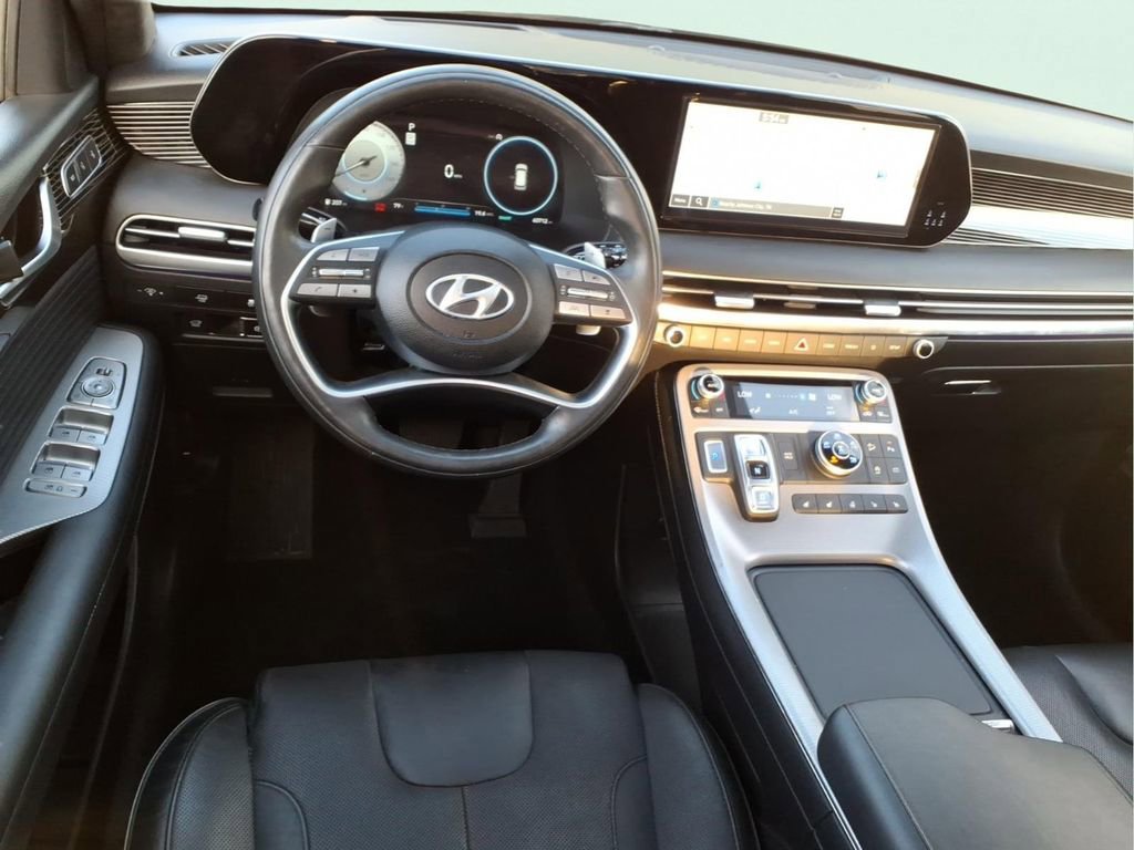 Used 2023 Hyundai Palisade Calligraphy image 16