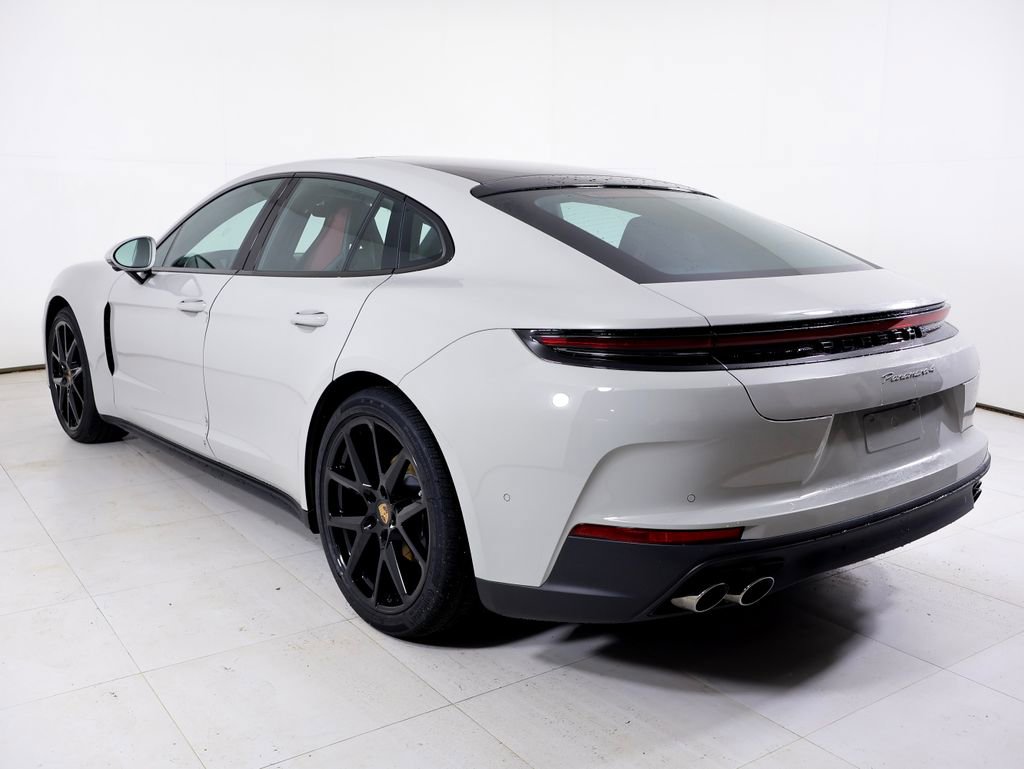 New 2026 Porsche Panamera 4 image 3