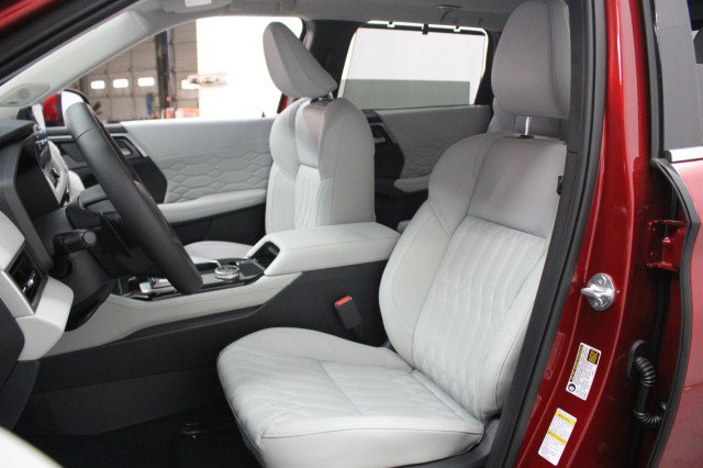 New 2026 Mitsubishi Outlander SEL FWD image 7