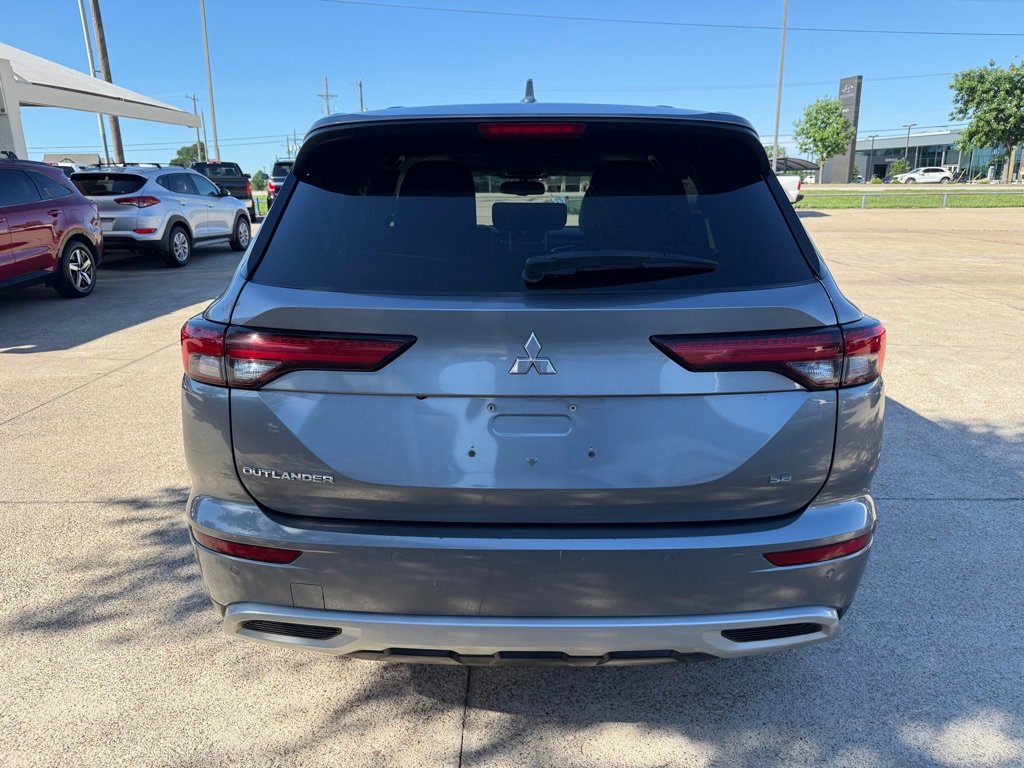 Used 2022 Mitsubishi Outlander SE FWD image 6