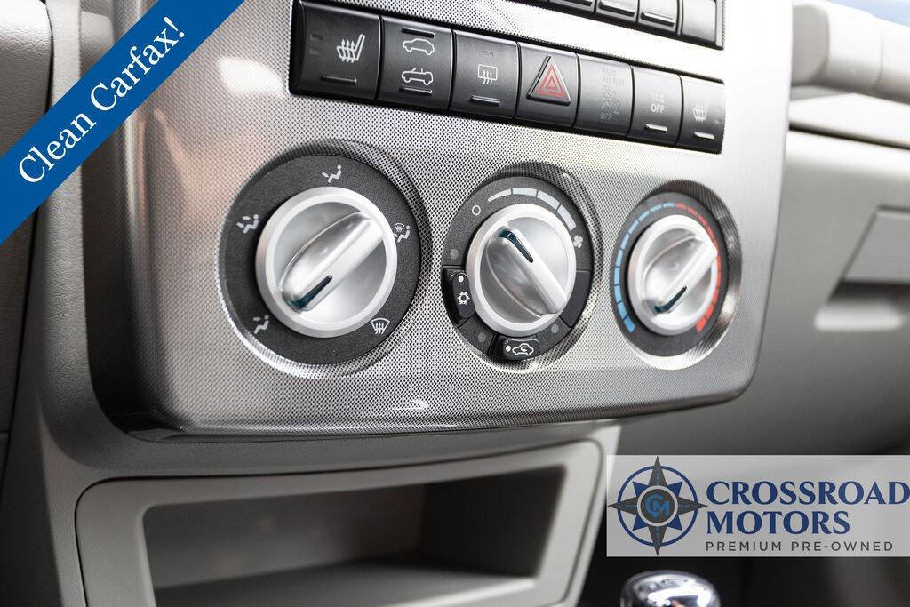 Used 2006 Chrysler PT Cruiser GT image 25