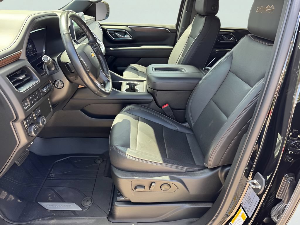 Used 2023 Chevrolet Tahoe High Country AWD/4WD image 10