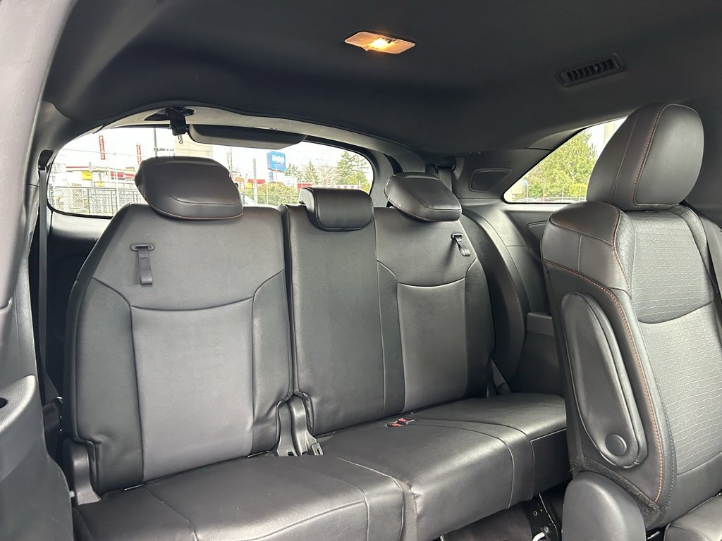 Certified 2023 Toyota Sienna XSE image 16