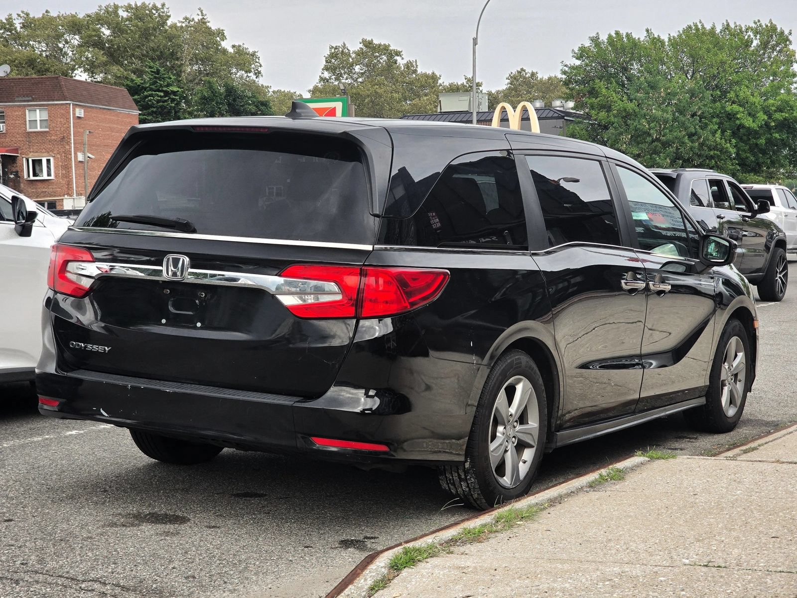 Used 2019 Honda Odyssey EX-L image 8