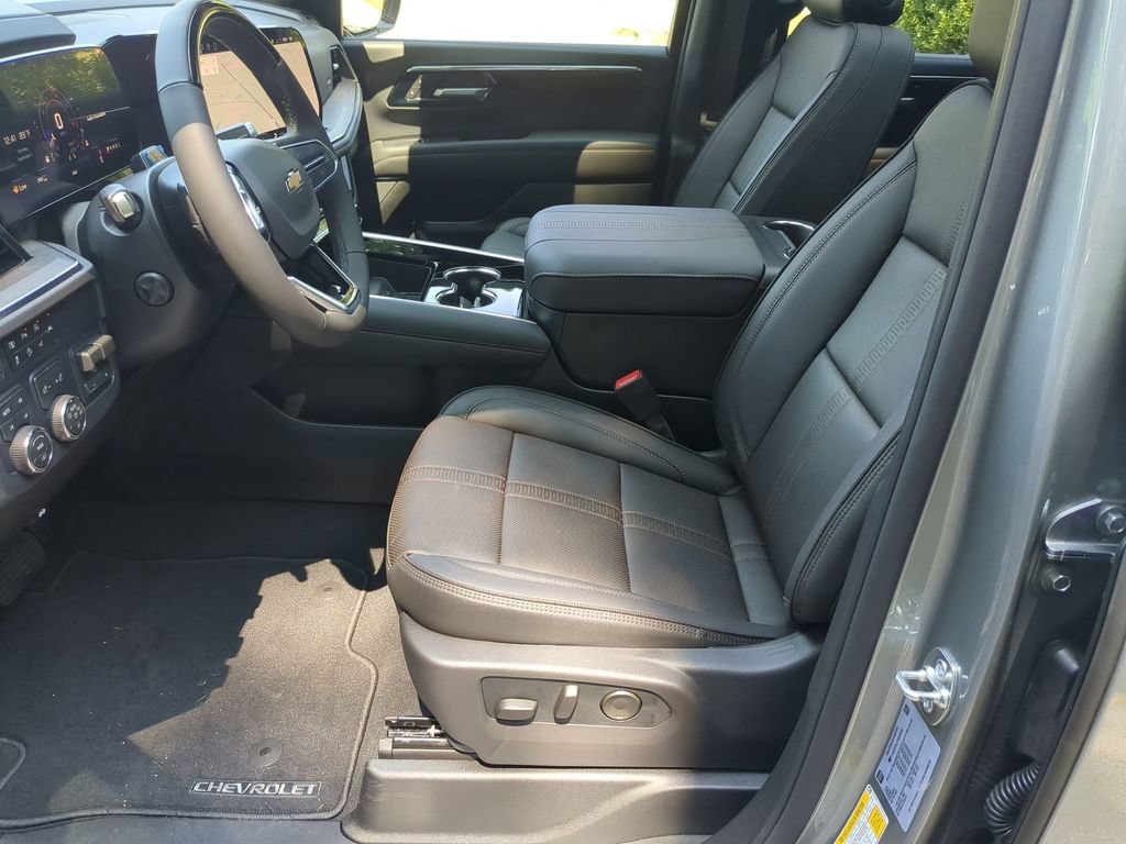 New 2026 Chevrolet Tahoe High Country AWD/4WD image 16