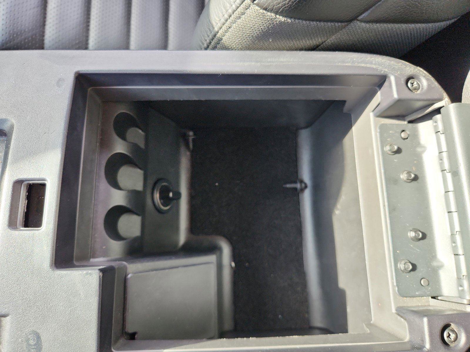 Used 2006 Ford Mustang GT Premium image 25