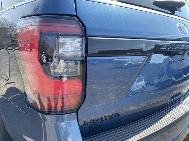 Used 2019 Ford Expedition Limited w/ Equipment Group 303A image 16
