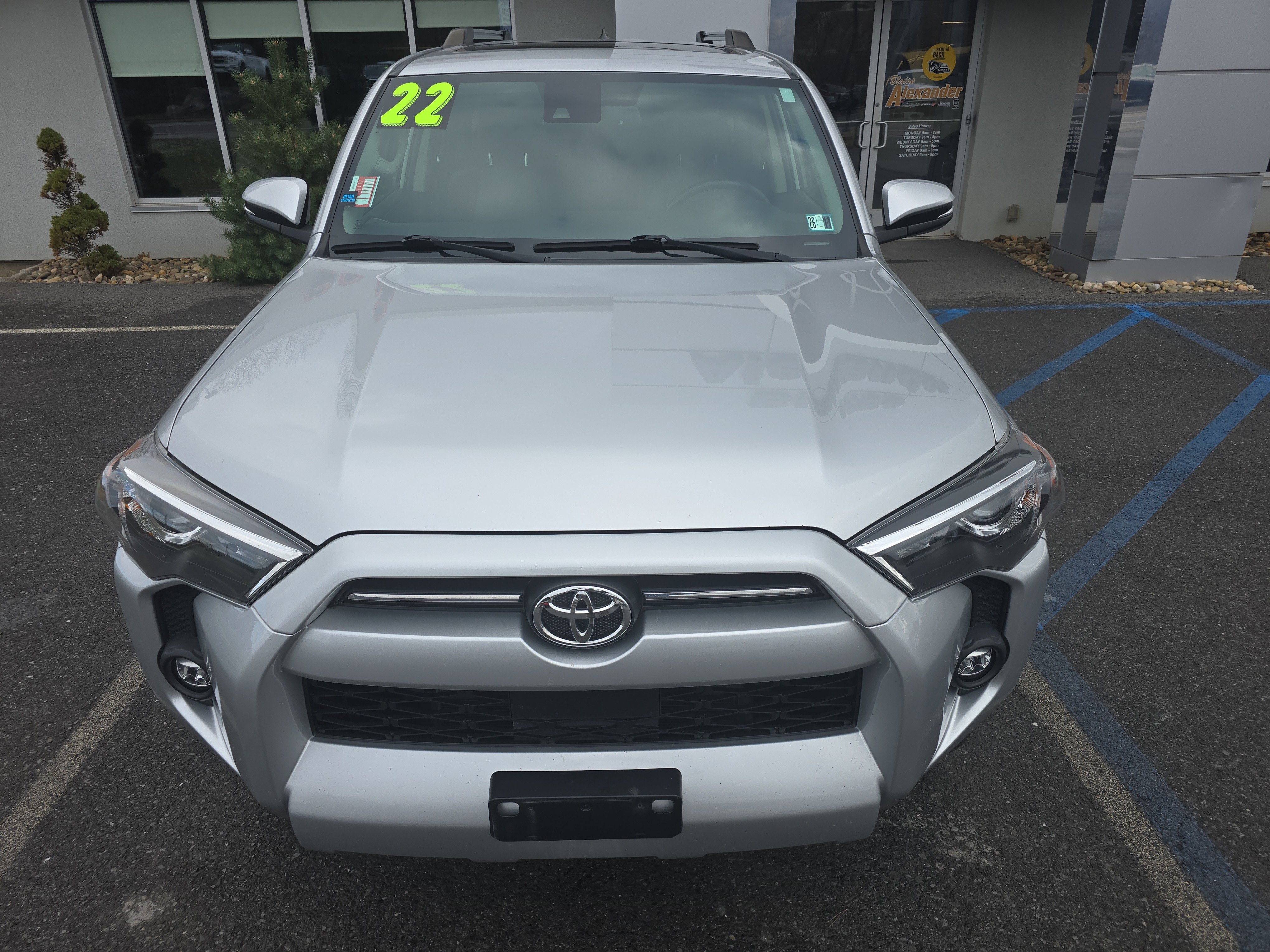 Used 2022 Toyota 4Runner SR5 Premium w/ Moonroof Package image 9
