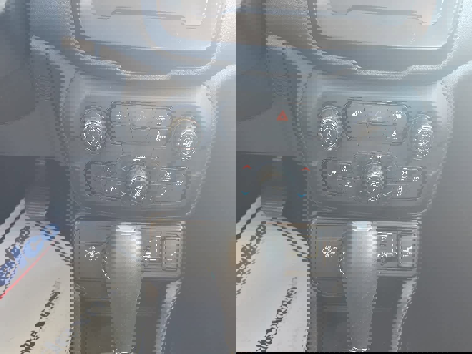 Used 2021 Jeep Renegade Sport image 11