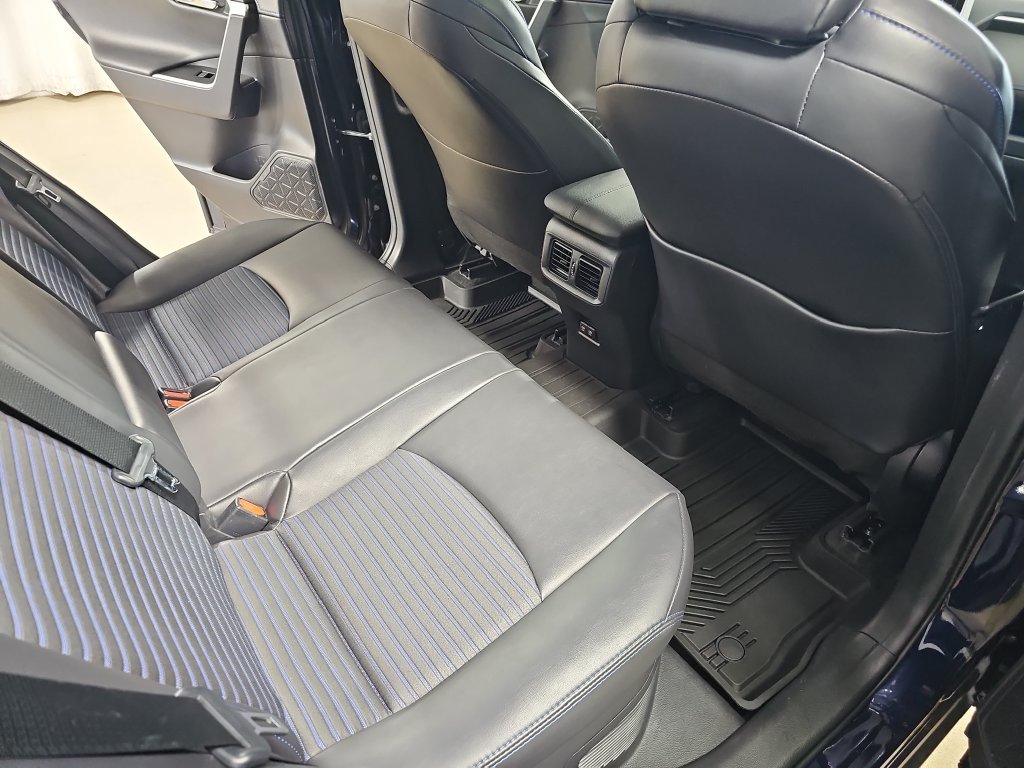 Used 2020 Toyota RAV4 XSE AWD/4WD image 14