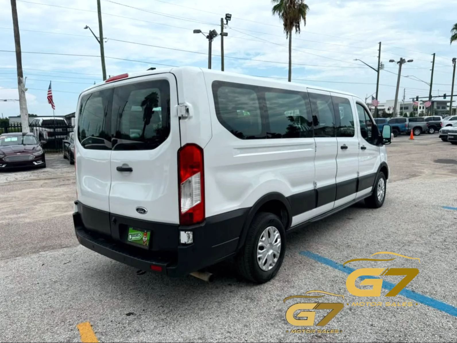 Used 2021 Ford Transit 350 XLT RWD image 9