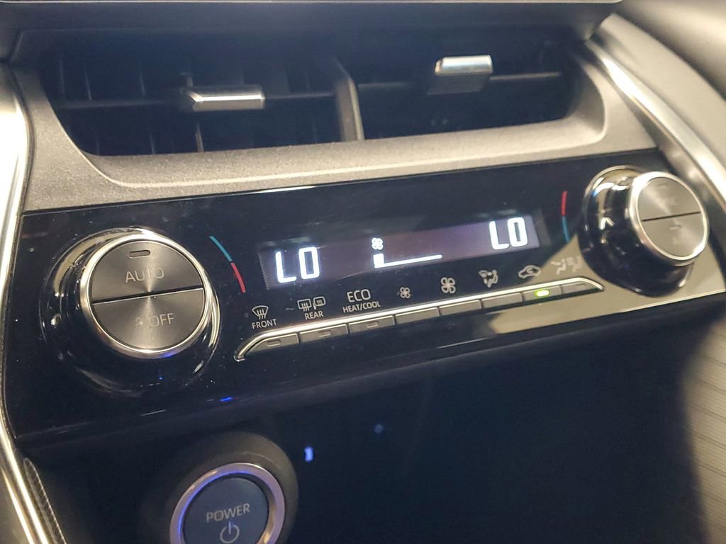 Used 2021 Toyota Venza XLE w/ Softex Package image 28