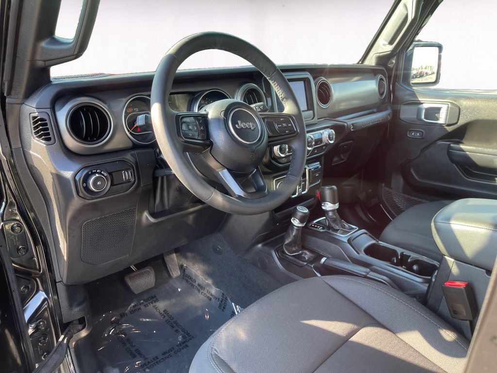 Used 2023 Jeep Wrangler Unlimited Sport AWD/4WD image 10