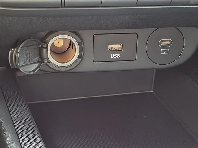 New 2026 Hyundai Elantra SE FWD image 17