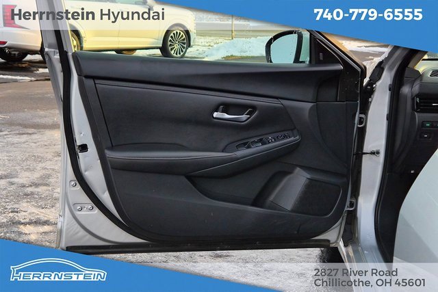 Used 2023 Nissan Sentra SV image 16
