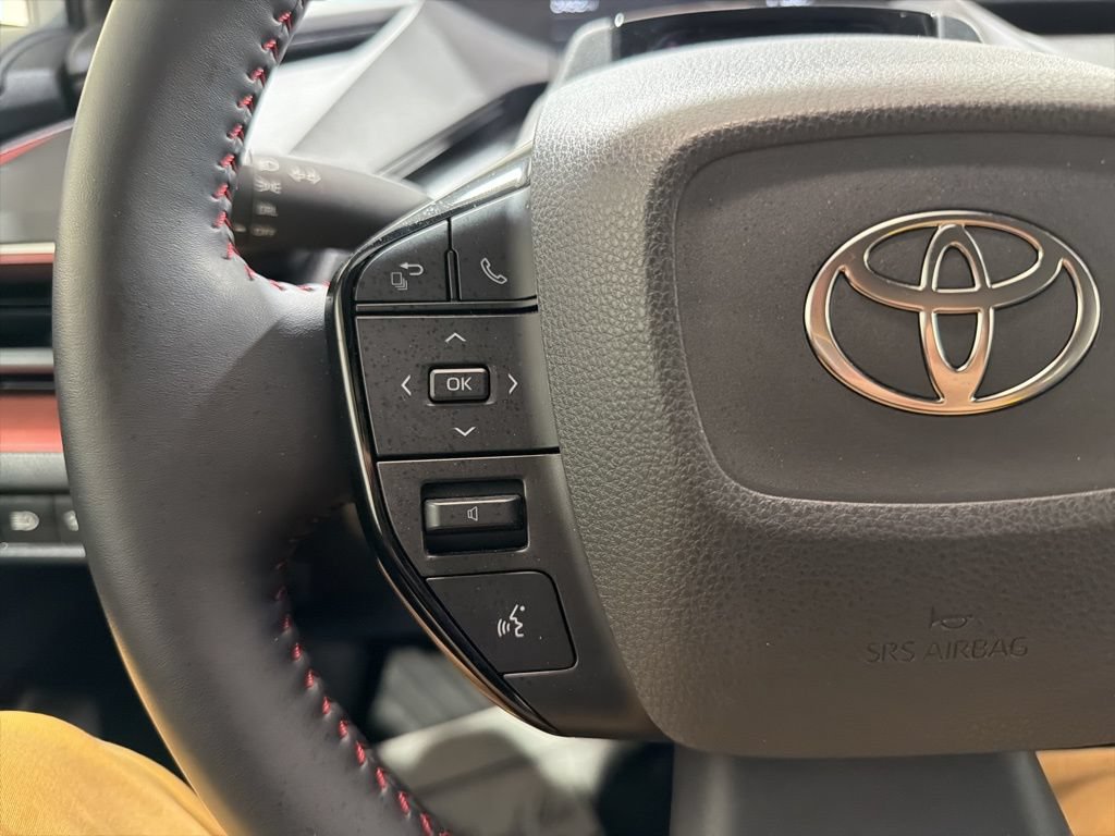 Used 2026 Toyota Prius Plug-In Hybrid FWD image 24