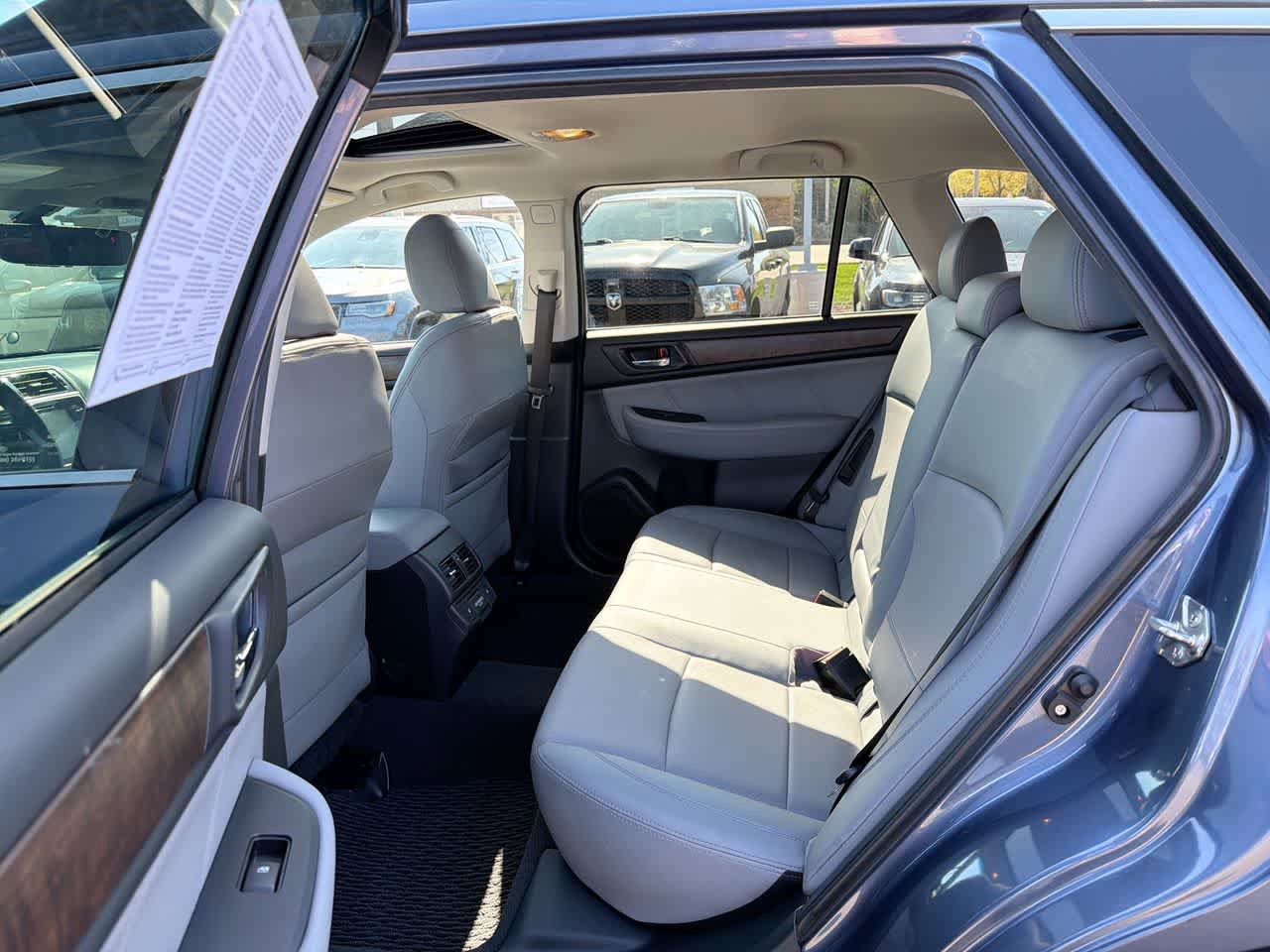 Used 2018 Subaru Outback 2.5i Limited AWD/4WD image 25