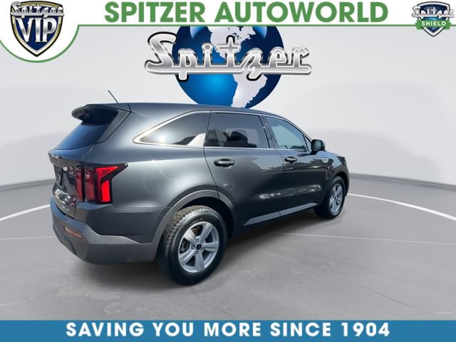 Certified 2023 Kia Sorento LX FWD image 9