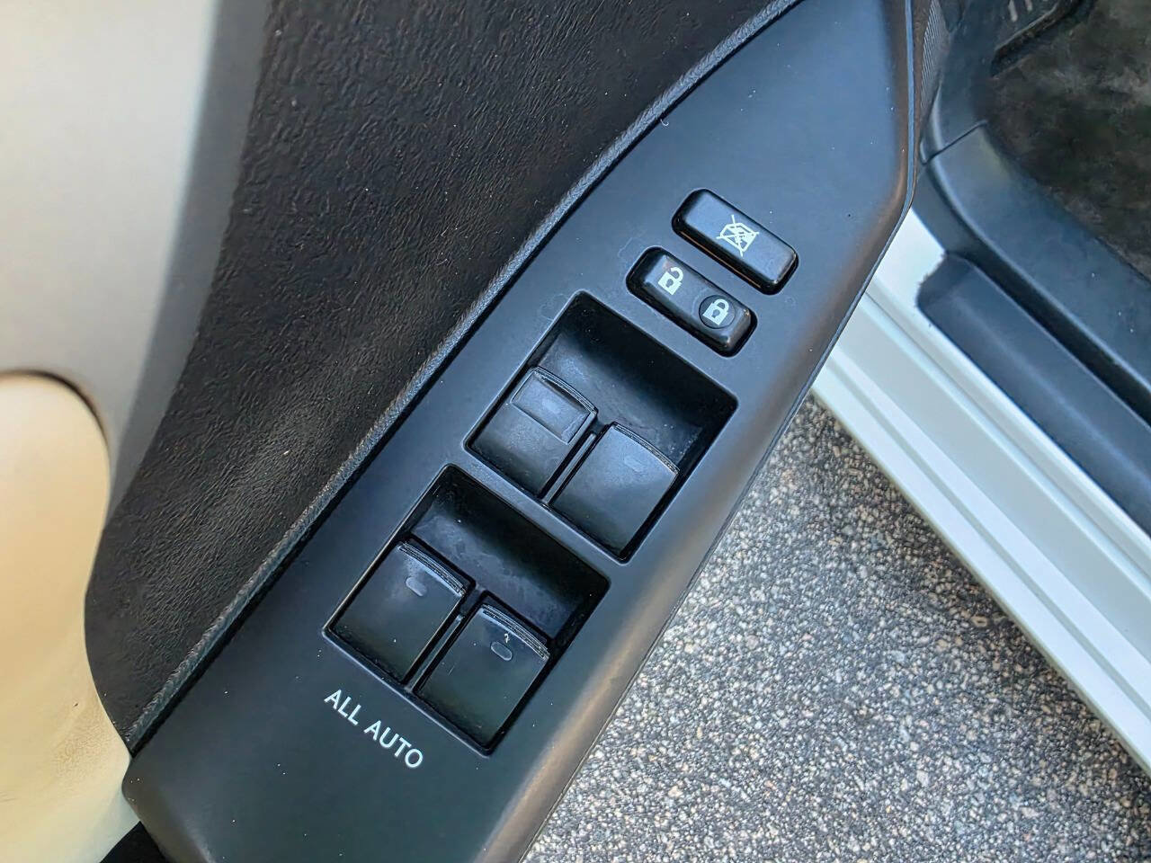 Used 2012 Lexus CT 200h Premium image 10