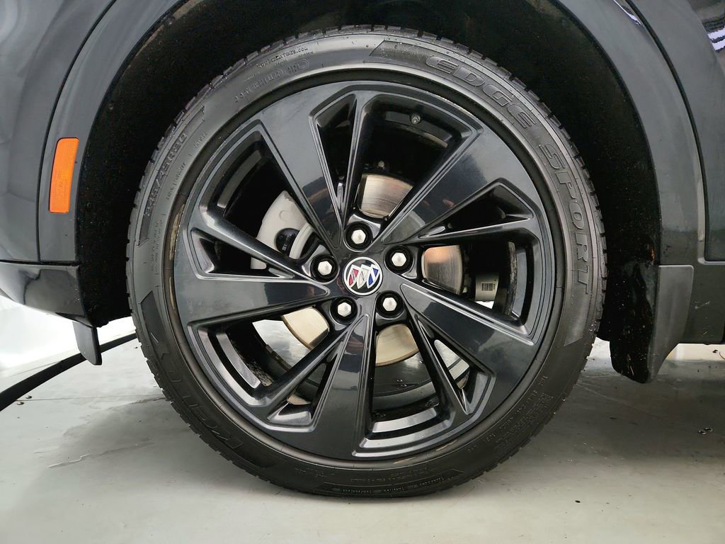 Used 2022 Buick Envision Essence w/ Technology Package I image 41