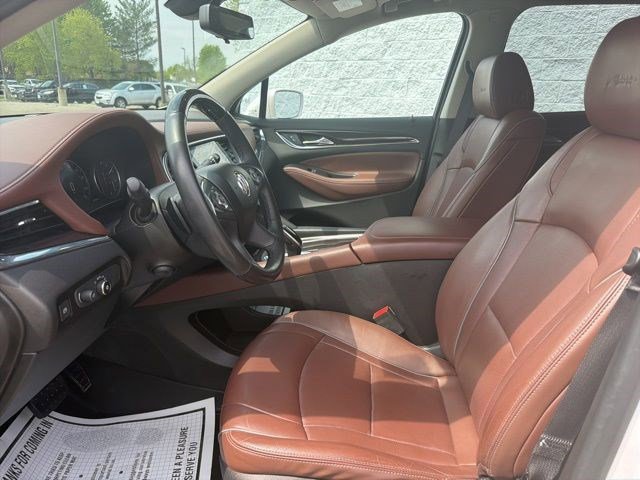 Used 2018 Buick Enclave Avenir w/ Avenir Technology Package AWD/4WD image 10