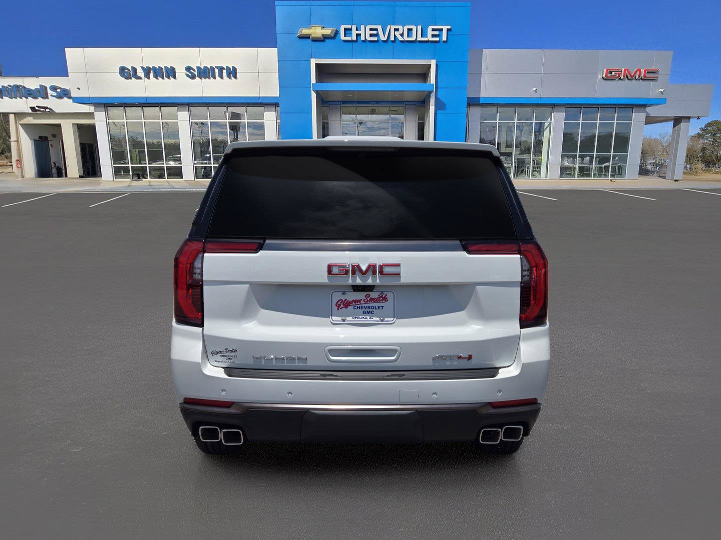 New 2026 GMC Yukon AT4 Ultimate w/ LPO, Floor Liner Package AWD/4WD image 8