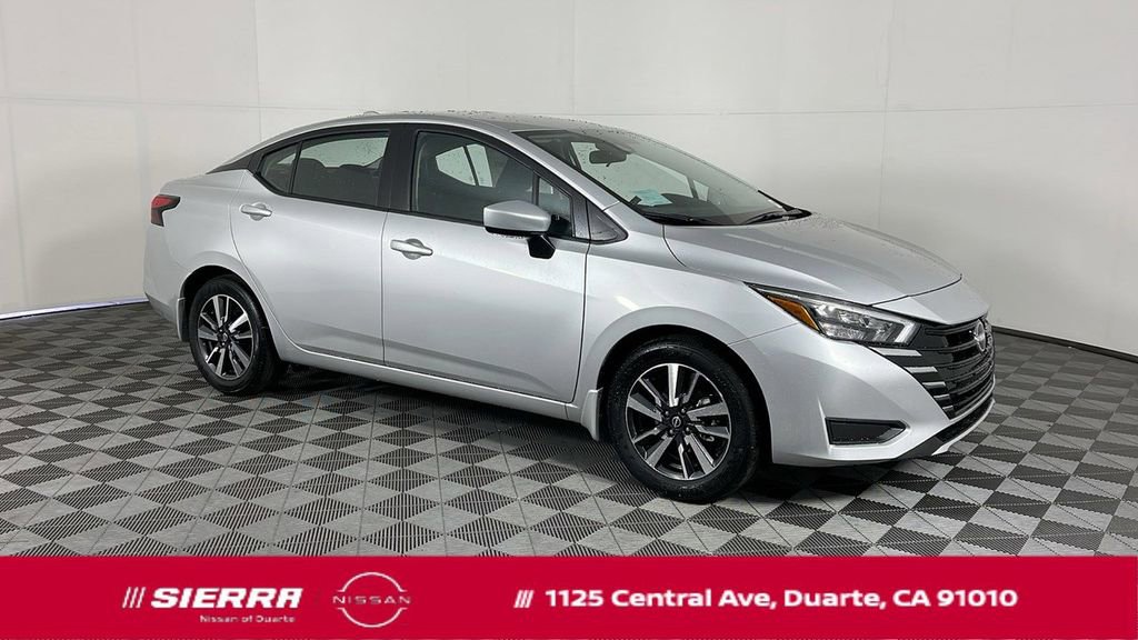 New 2025 Nissan Versa SV w/ Trunk Package