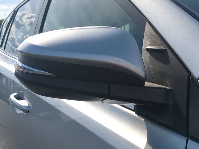 Used 2016 Toyota RAV4 XLE AWD/4WD image 11