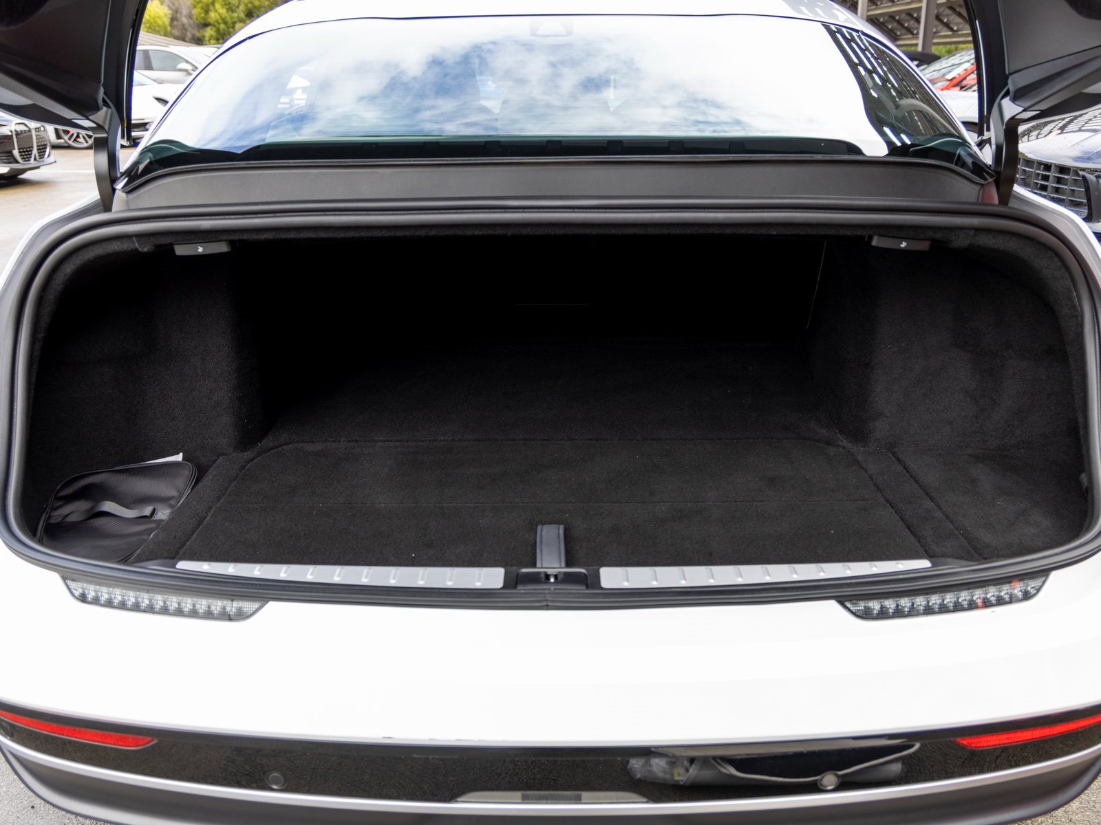 Used 2022 Lucid Air Grand Touring image 43