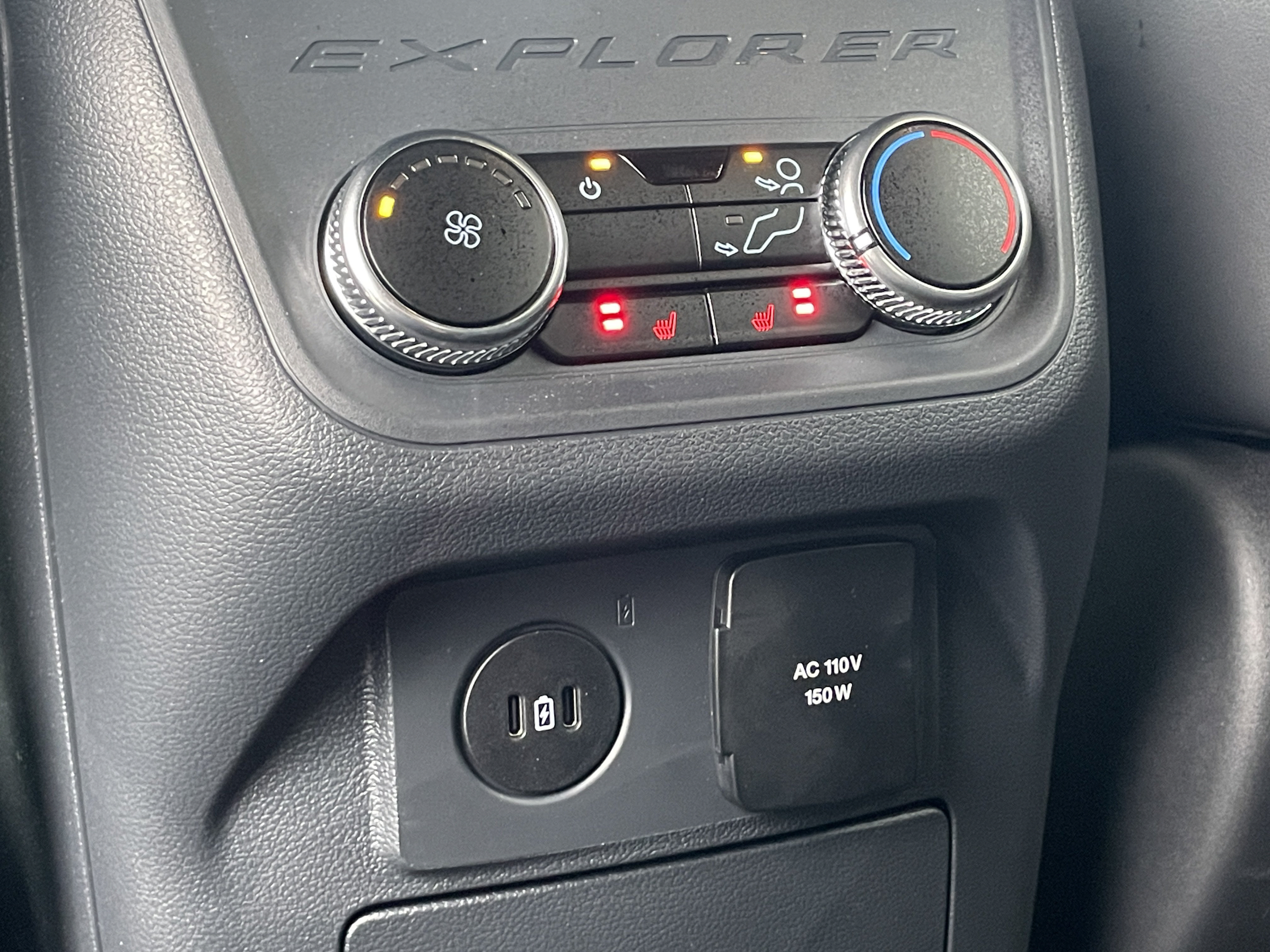 Used 2026 Ford Explorer Tremor w/ Tremor Convenience Package AWD/4WD image 34
