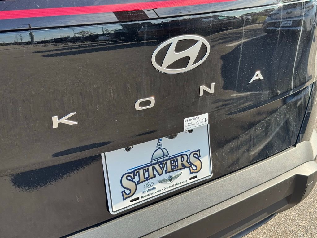 Used 2026 Hyundai Kona SE image 11