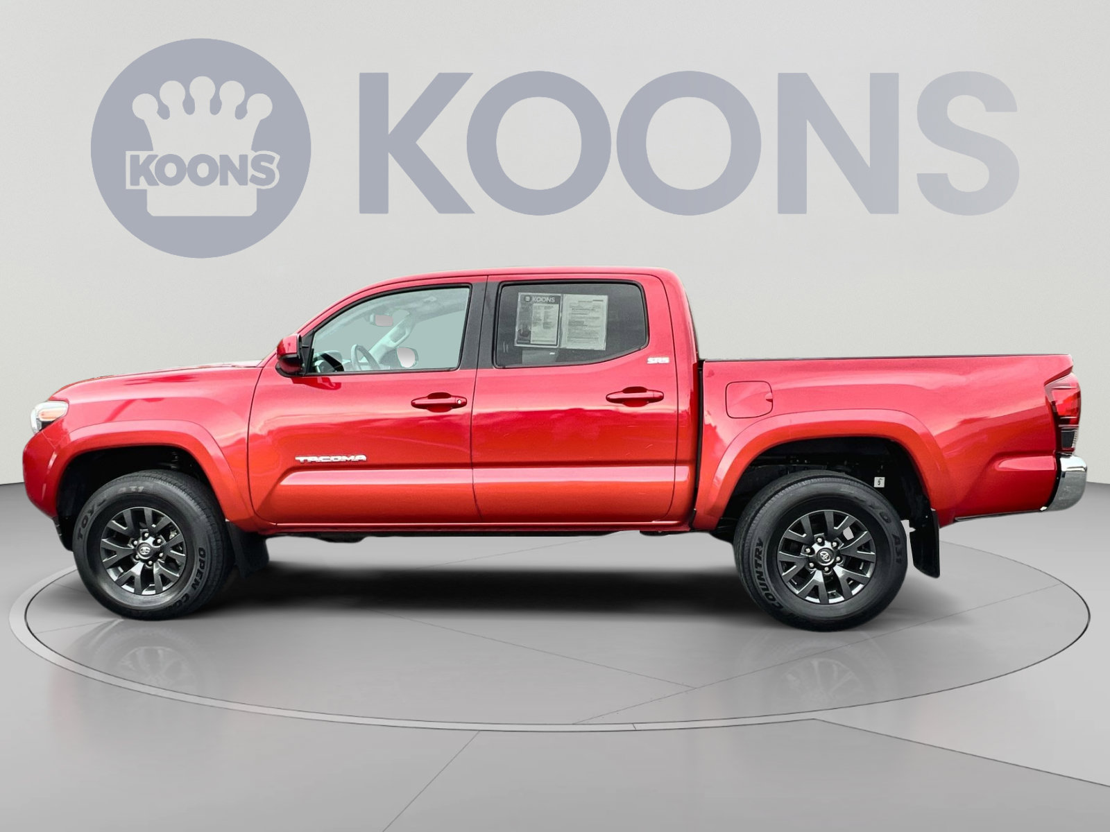 Used 2022 Toyota Tacoma SR5 AWD/4WD image 5