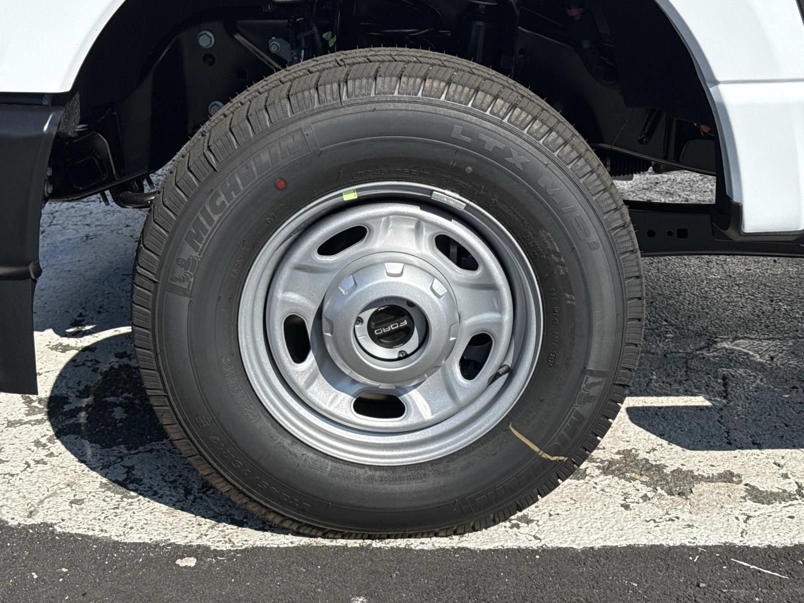 New 2026 Ford F250 XL AWD/4WD image 9