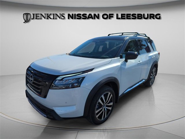 New 2025 Nissan Pathfinder Platinum w/ Lighting Package (N92) image 3