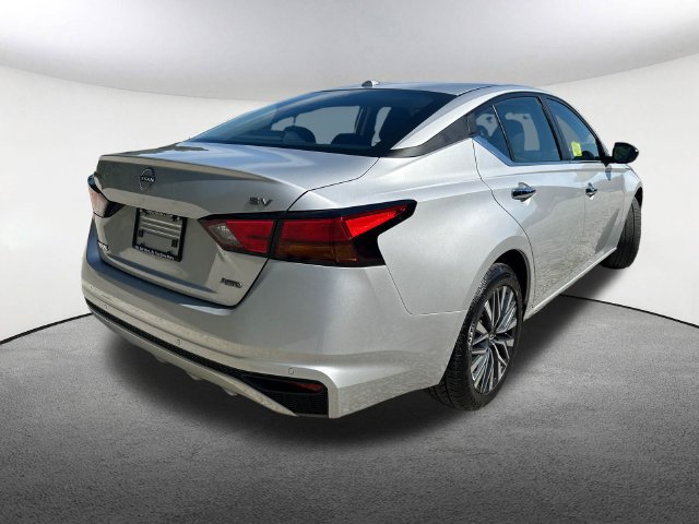 Used 2024 Nissan Altima 2.5 SV AWD/4WD image 15
