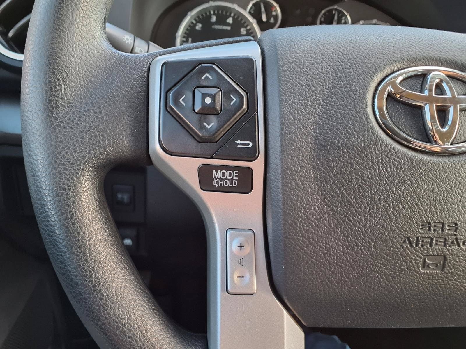 Used 2014 Toyota Tundra SR5 w/ SR5 Upgrade Package RWD image 19