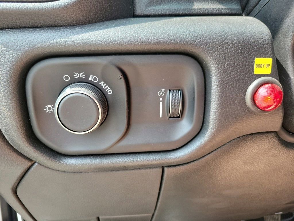 New 2024 RAM 5500 Tradesman image 15