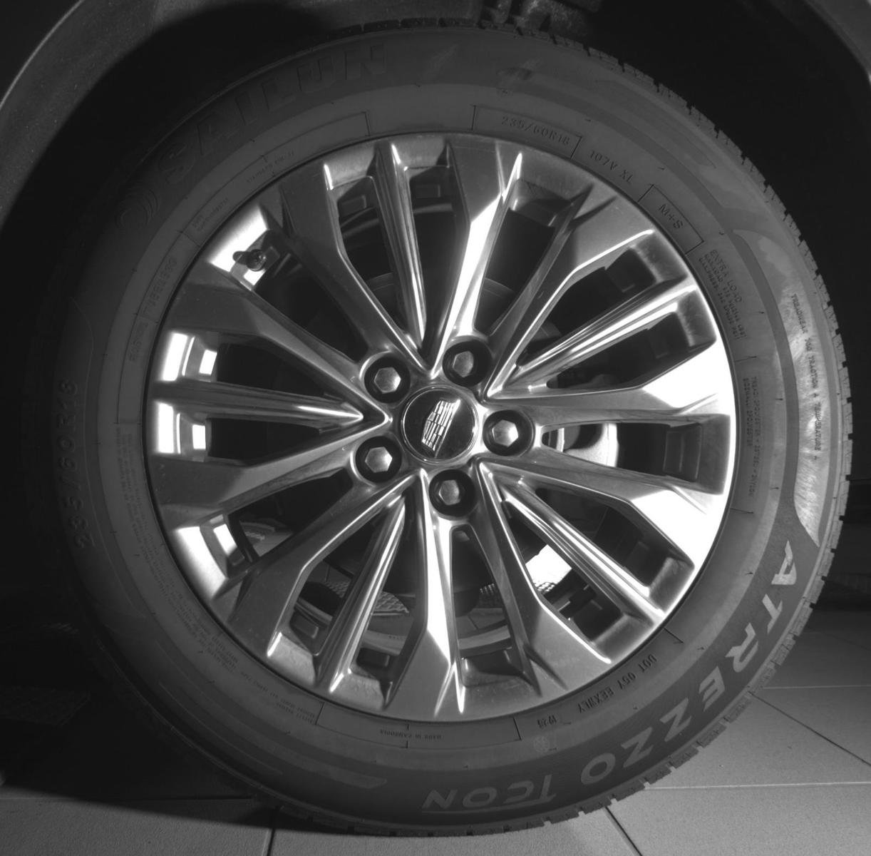 Used 2025 Cadillac XT4 Premium Luxury FWD image 13