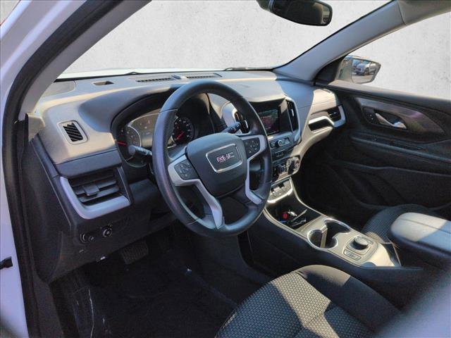 Used 2023 GMC Terrain SLE w/ Driver Convenience Package image 10