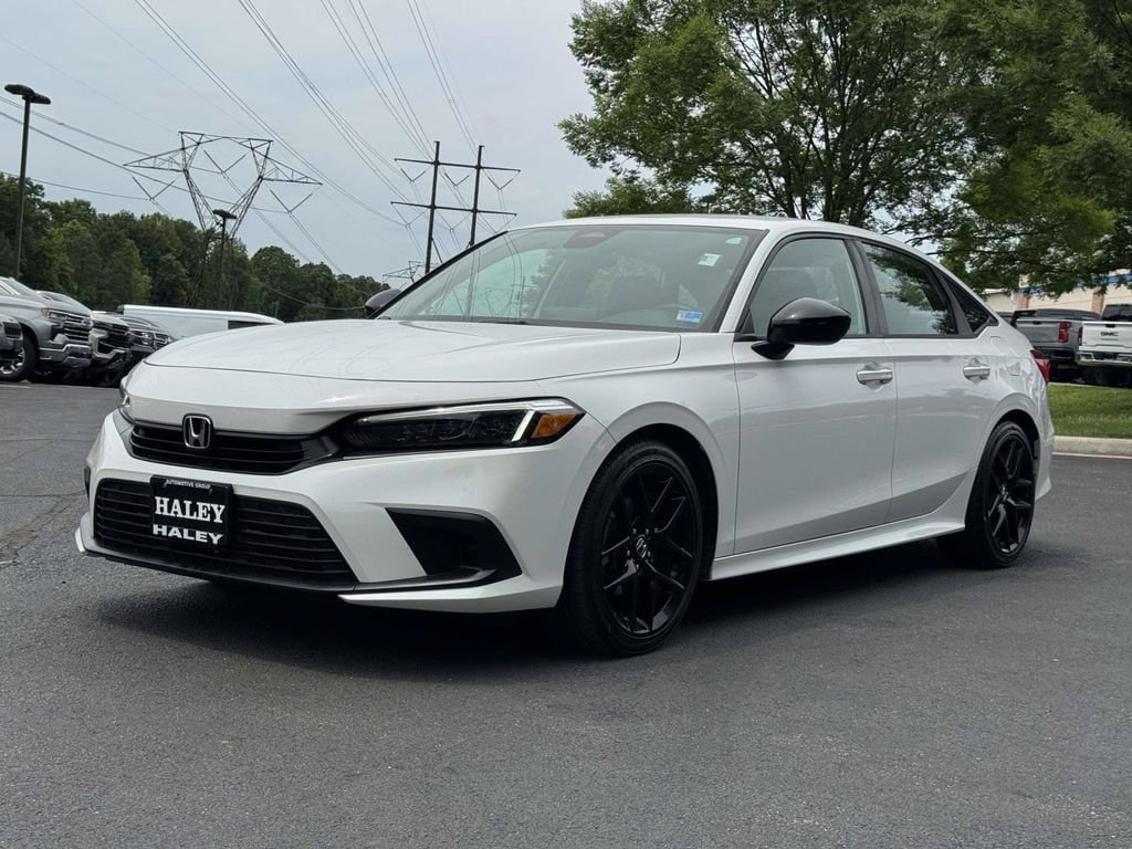 Used 2023 Honda Civic Sport image 25