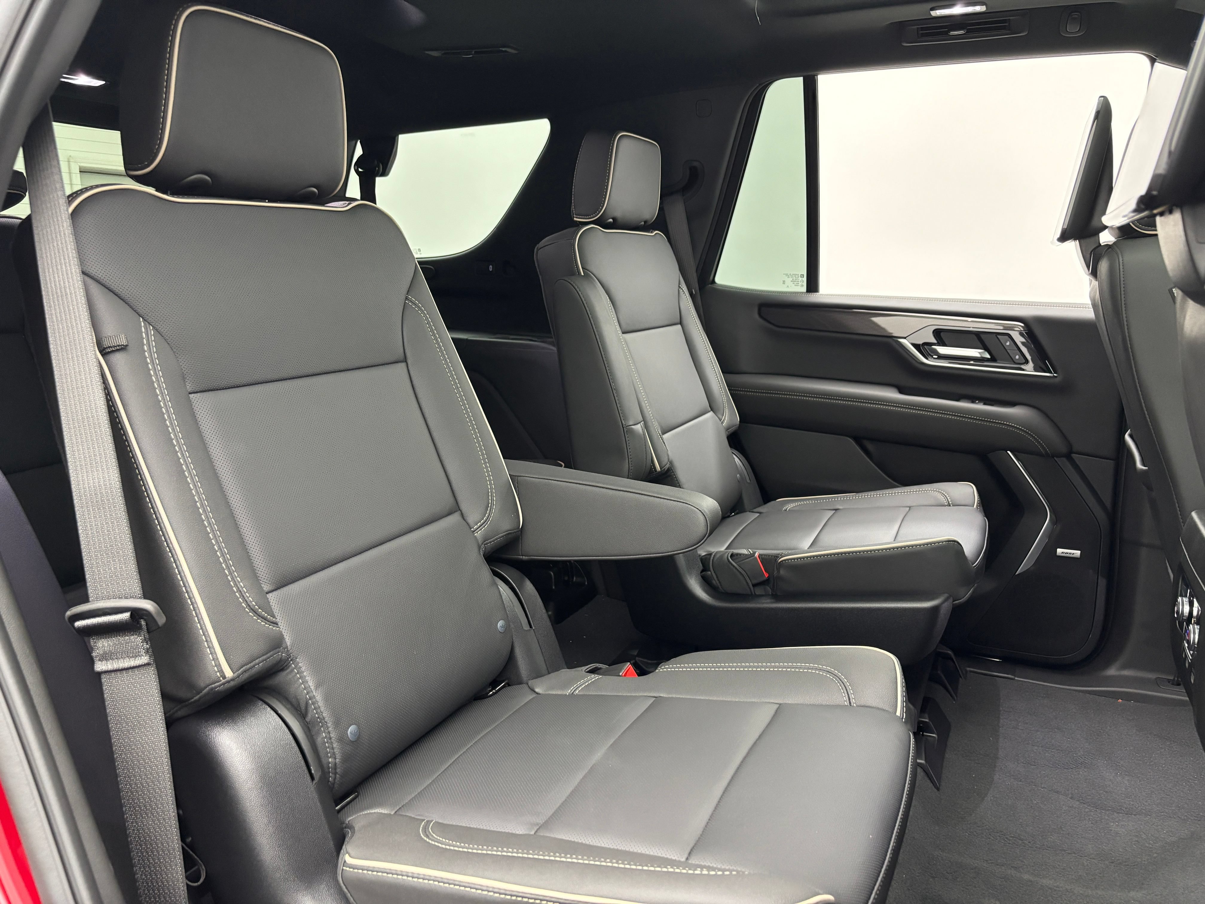 New 2026 GMC Yukon Elevation w/ Elevation Premium Package AWD/4WD image 44