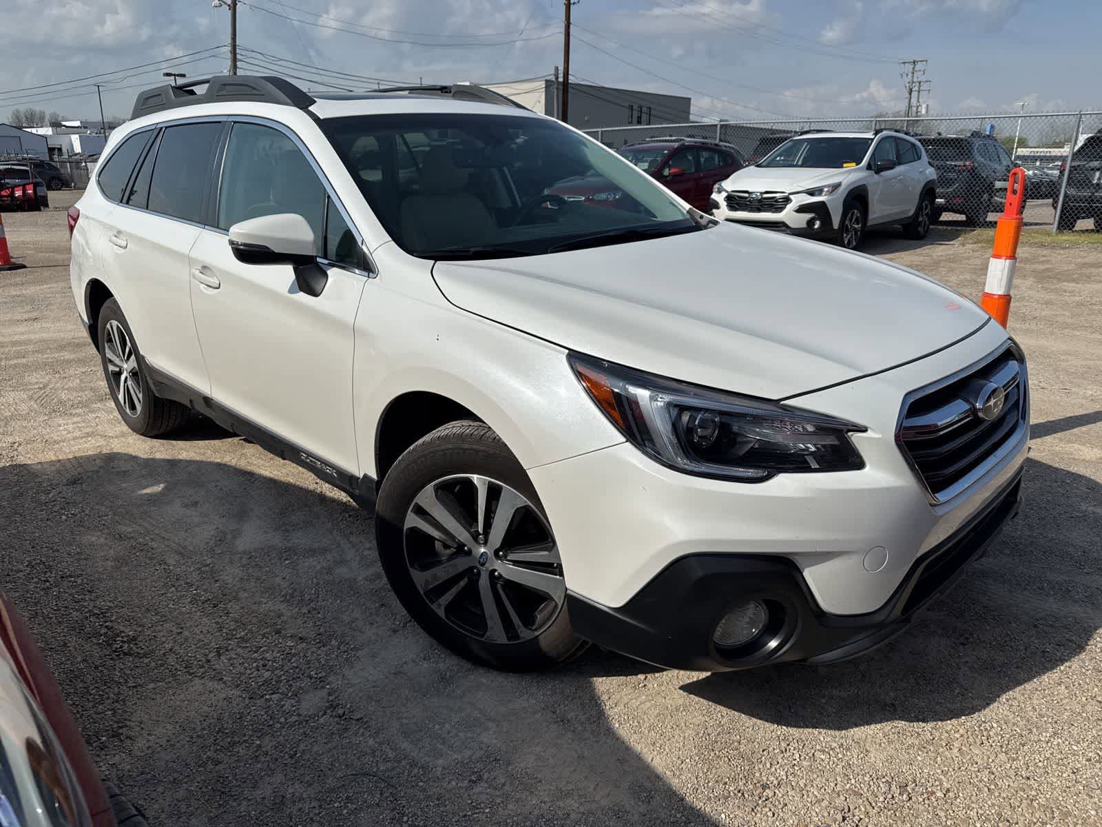 Used 2018 Subaru Outback 2.5i Limited AWD/4WD image 4