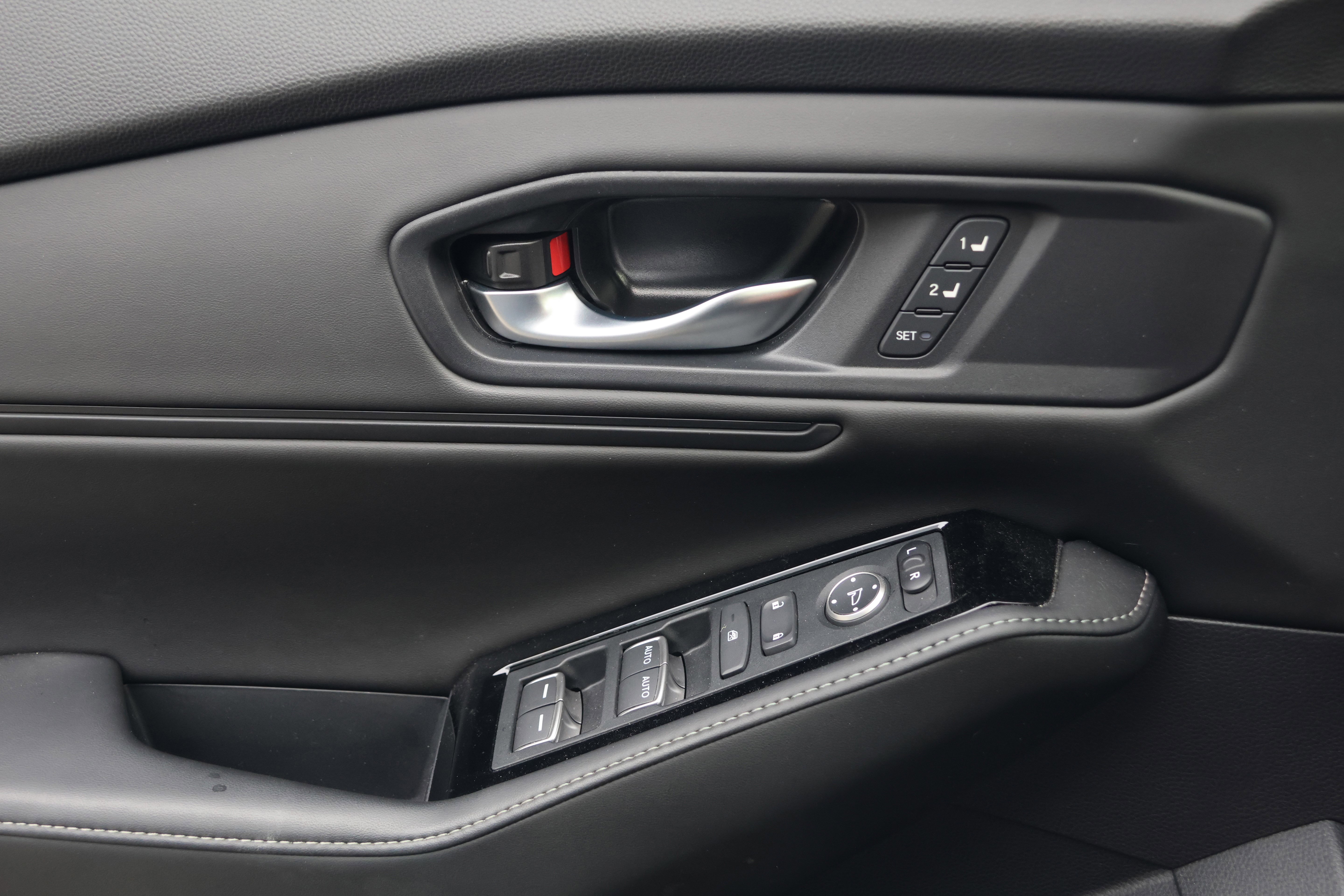 Used 2023 Honda Accord Touring image 12