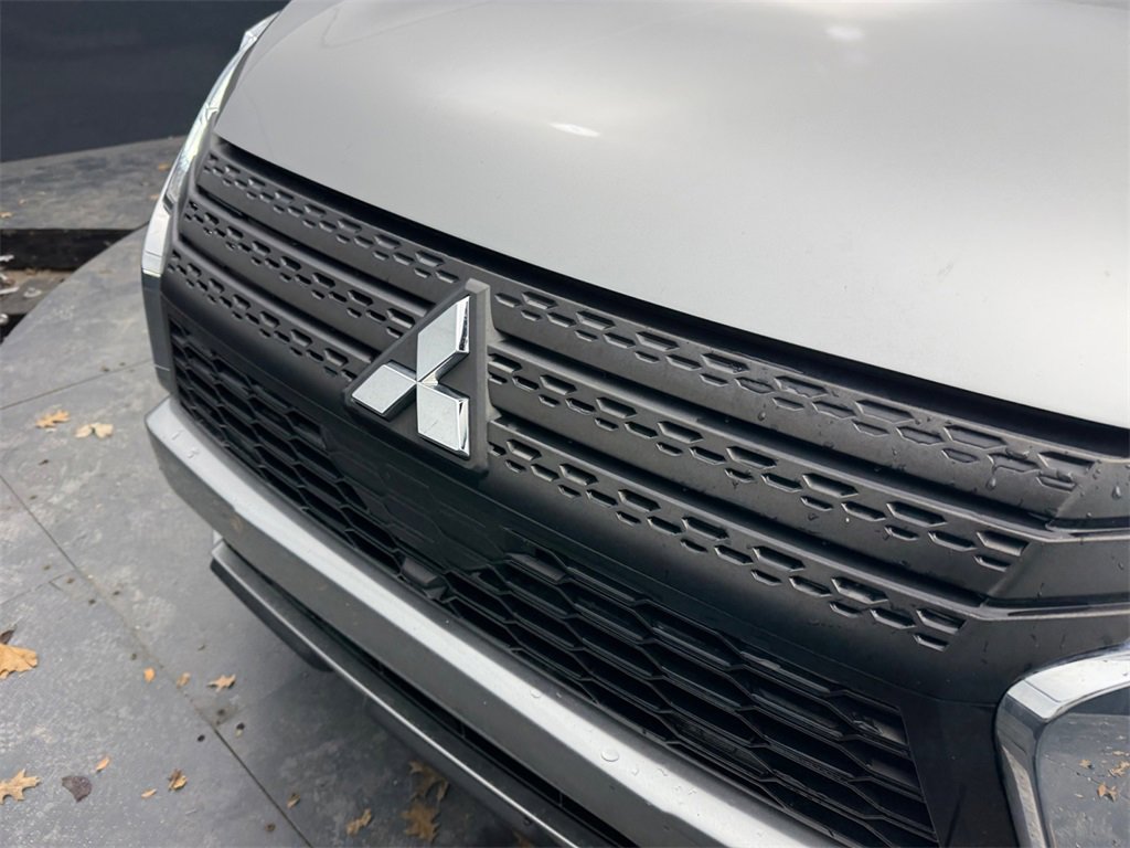 Used 2022 Mitsubishi Eclipse Cross SE image 31